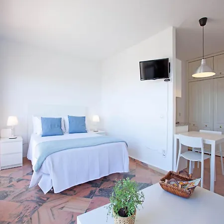 Pretty Studio With View *